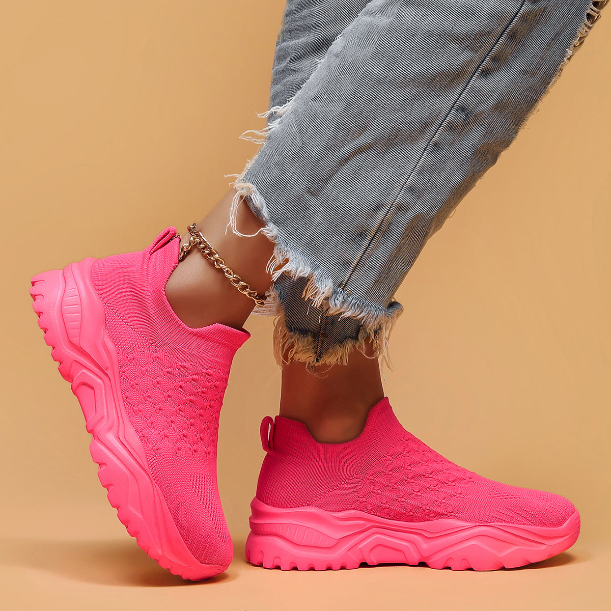 Breathable Lightweight Women's Slip-On Sneakers Casual Low Top Running Shoes with EVA Sole