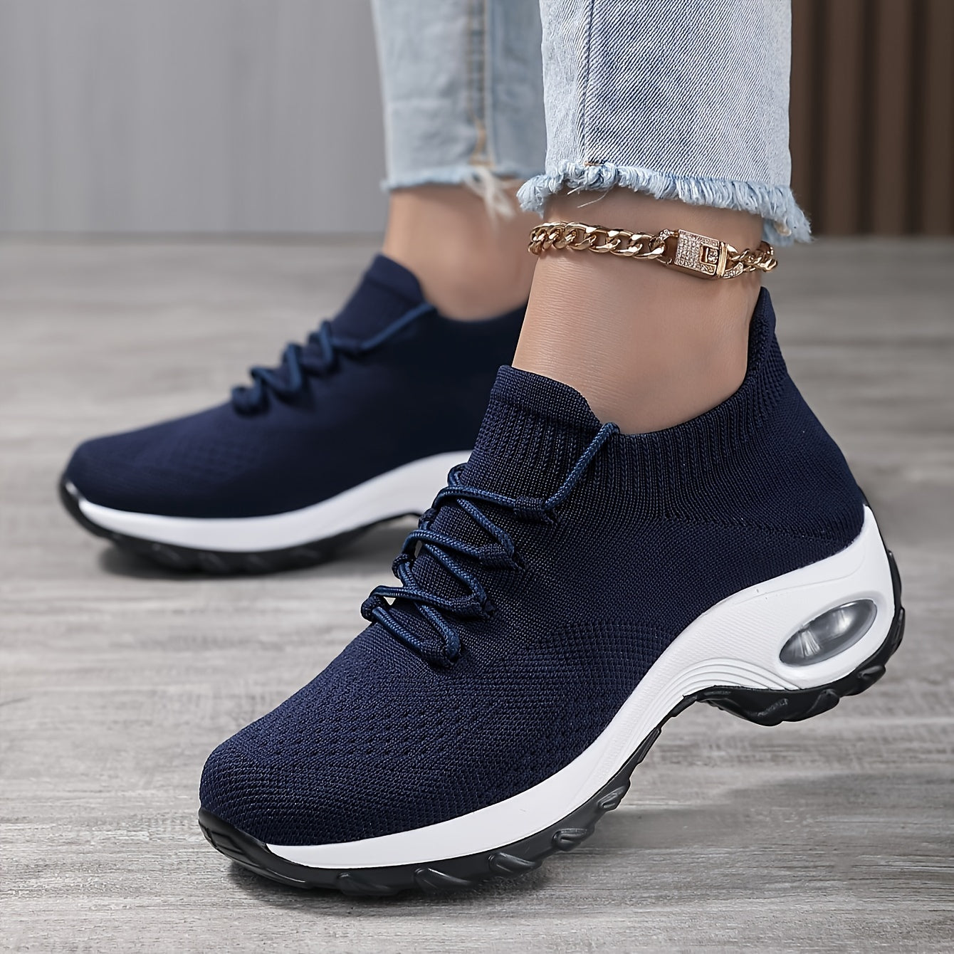 Lightweight Breathable Slip On Womens Soft Soled Sneakers