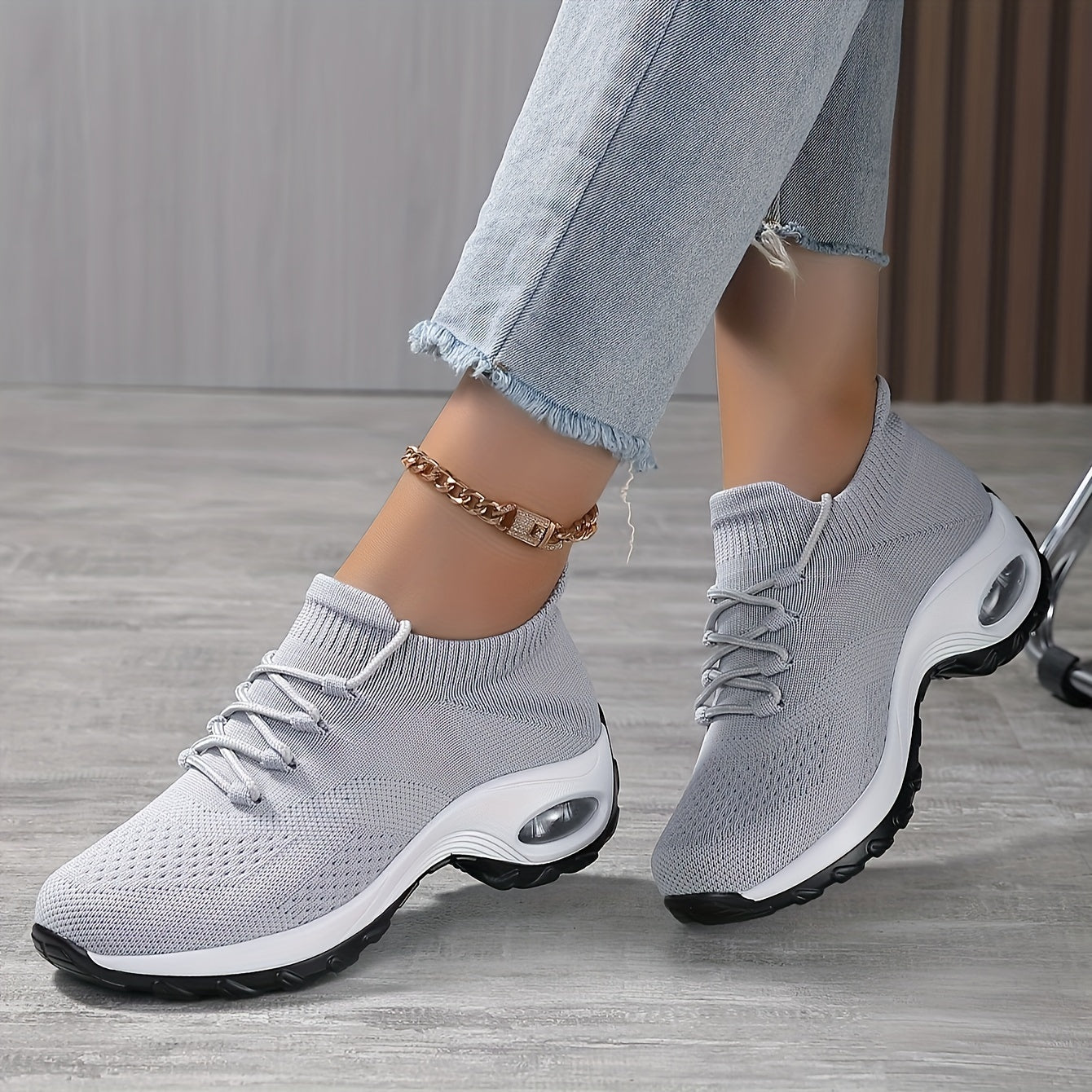 Lightweight Breathable Slip On Womens Soft Soled Sneakers