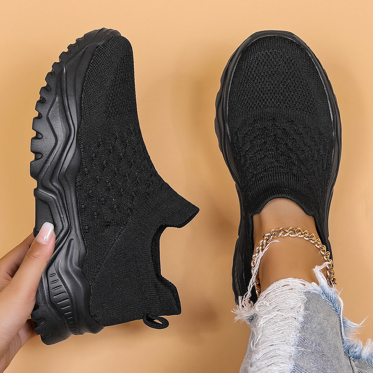 Breathable Lightweight Women's Slip-On Sneakers Casual Low Top Running Shoes with EVA Sole
