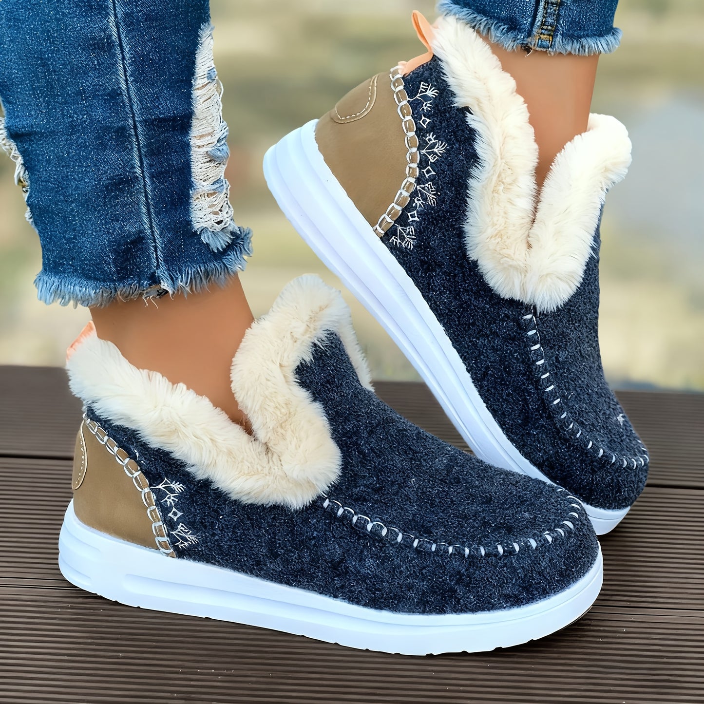 Comfortable Women's Slip-on Ankle Boots - with Fleece Lining, Round Toe Design, Flat Soft Sole, Thickened for Warmth, Essential for Winter, Women's Products From Local Warehouses. Women's Boots, Women Shoes