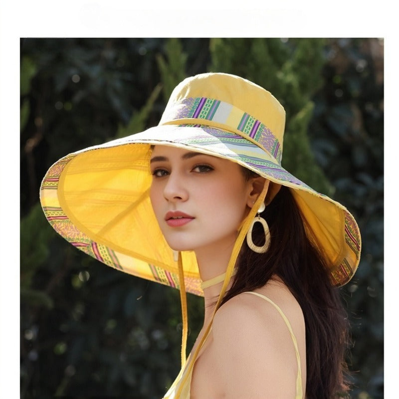 The New 2025 Fisherman Hat Features a Double-Sided Design with a Wide Brim to Shield Against Sunlight And Rays, Making It an Essential Item for The Beach And Outdoor Activities