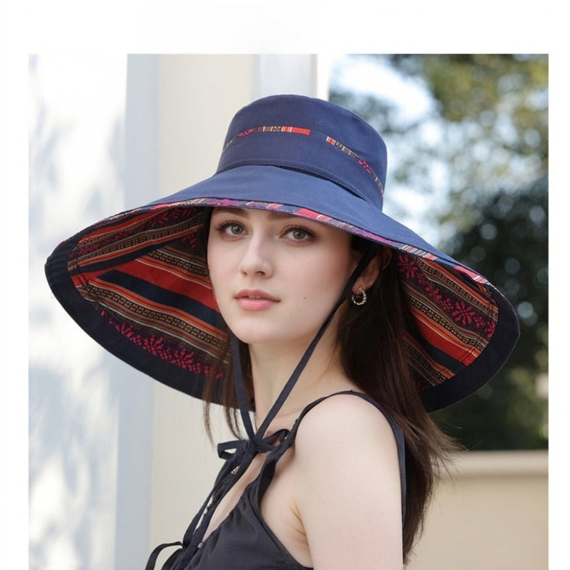 The New 2025 Fisherman Hat Features a Double-Sided Design with a Wide Brim to Shield Against Sunlight And Rays, Making It an Essential Item for The Beach And Outdoor Activities