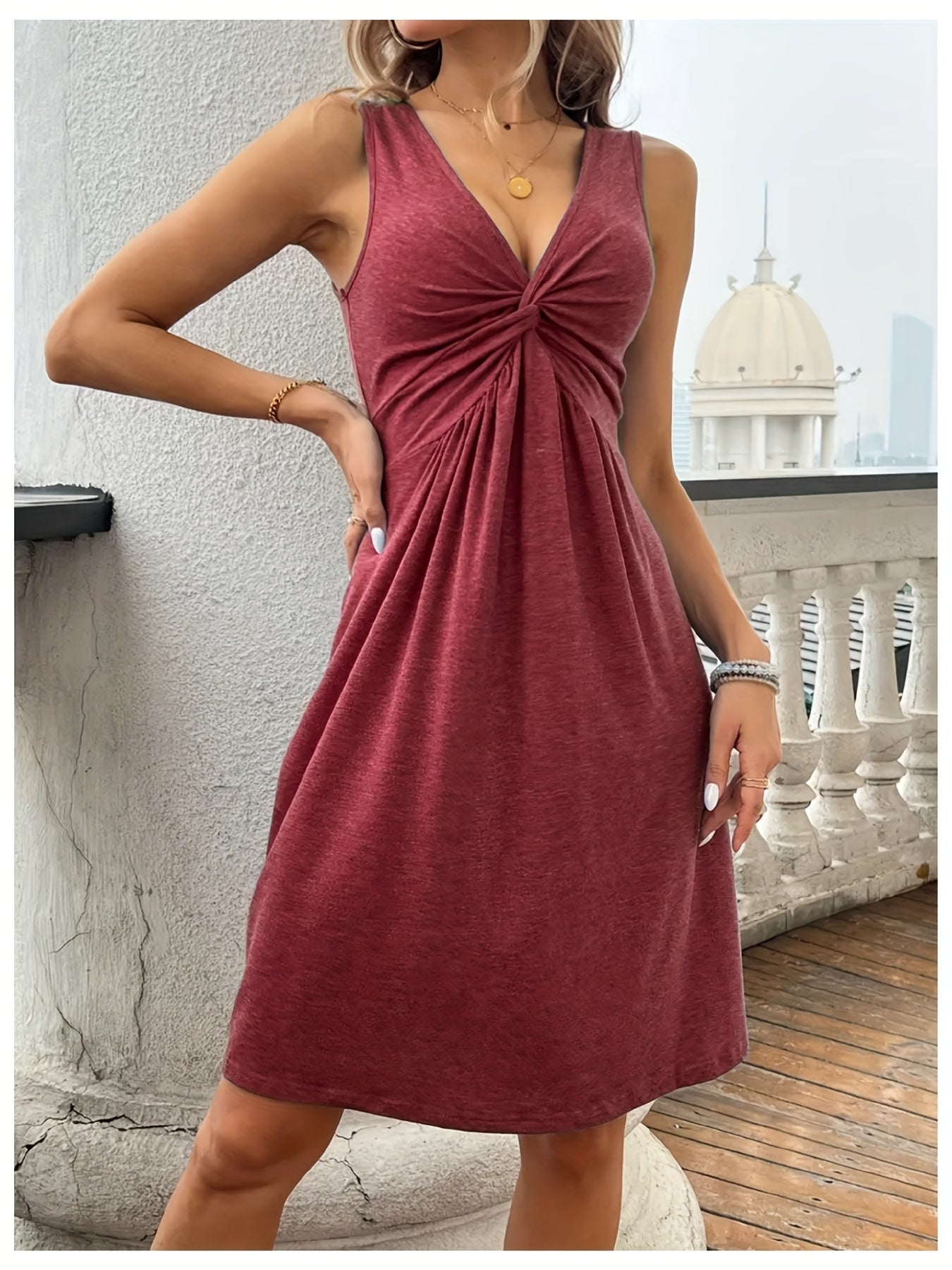 Spring/Summer Simple Chest Kink Front Pleat Design Elegant Sleeveless V-neck Dress