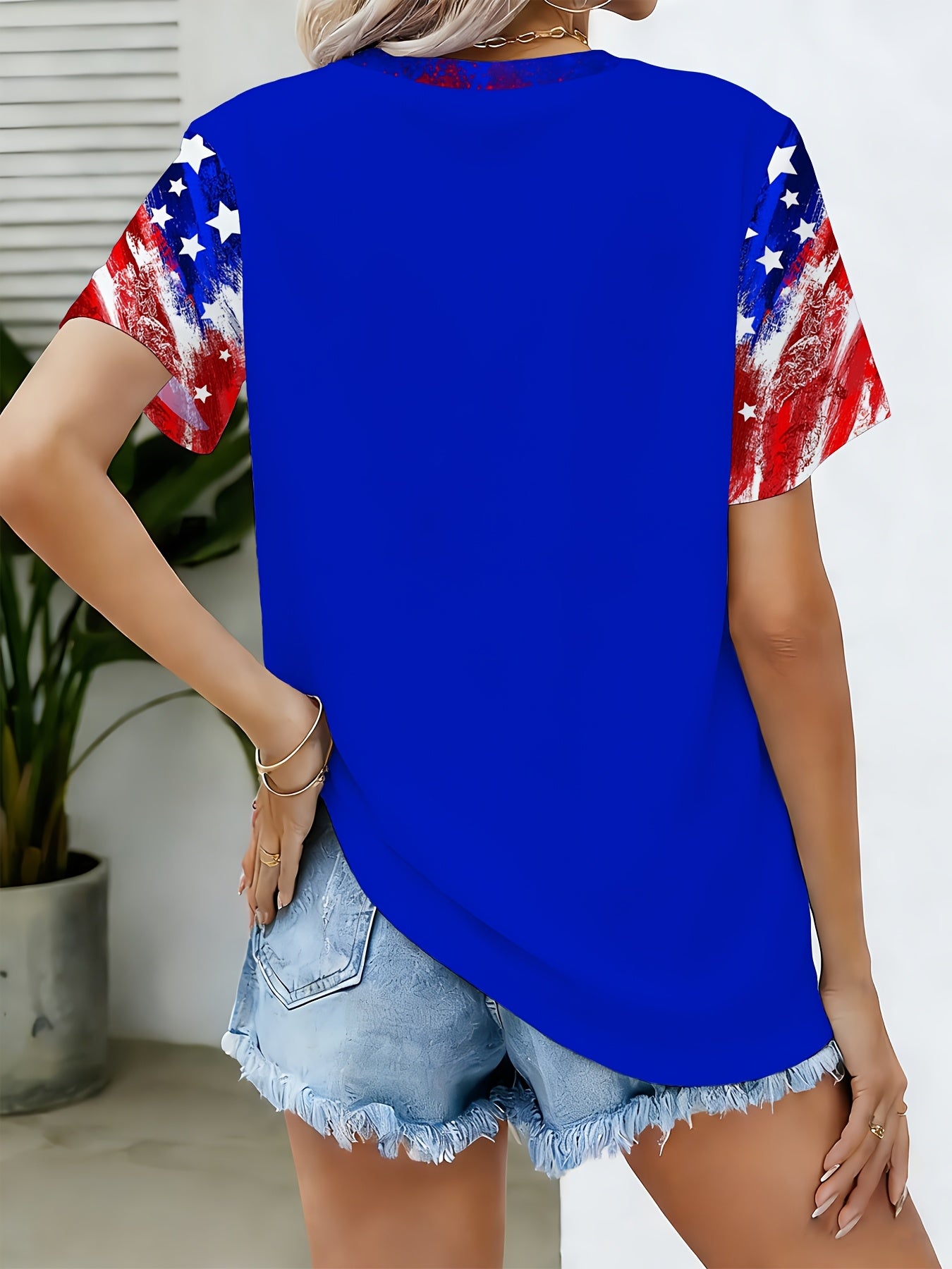 250 Years Anniversary Women's Trendy Full Print 250 Years Eagle V-neck T-shirt, 1776-2026 USA Flag Tee, for Semiquincentennial & Patriotic Gatherings T-shirt, Perfect for Daily Leisure Gifting & National Events Top
