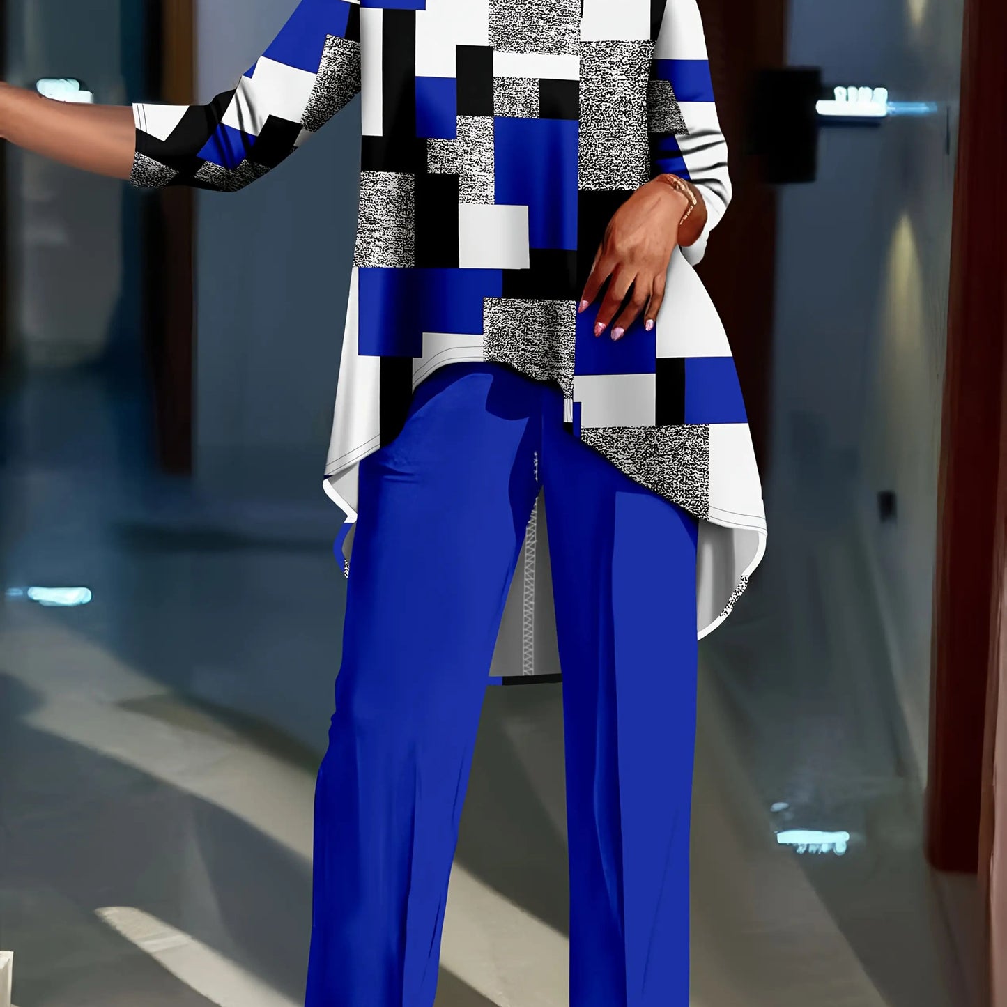 Geometric Print Long Sleeve Top And Solid Two-Piece Set