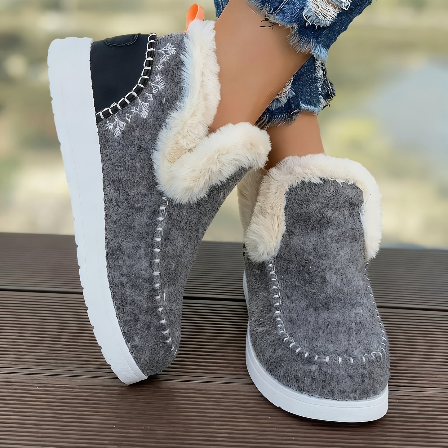 Comfortable Women's Slip-on Ankle Boots - with Fleece Lining, Round Toe Design, Flat Soft Sole, Thickened for Warmth, Essential for Winter, Women's Products From Local Warehouses. Women's Boots, Women Shoes