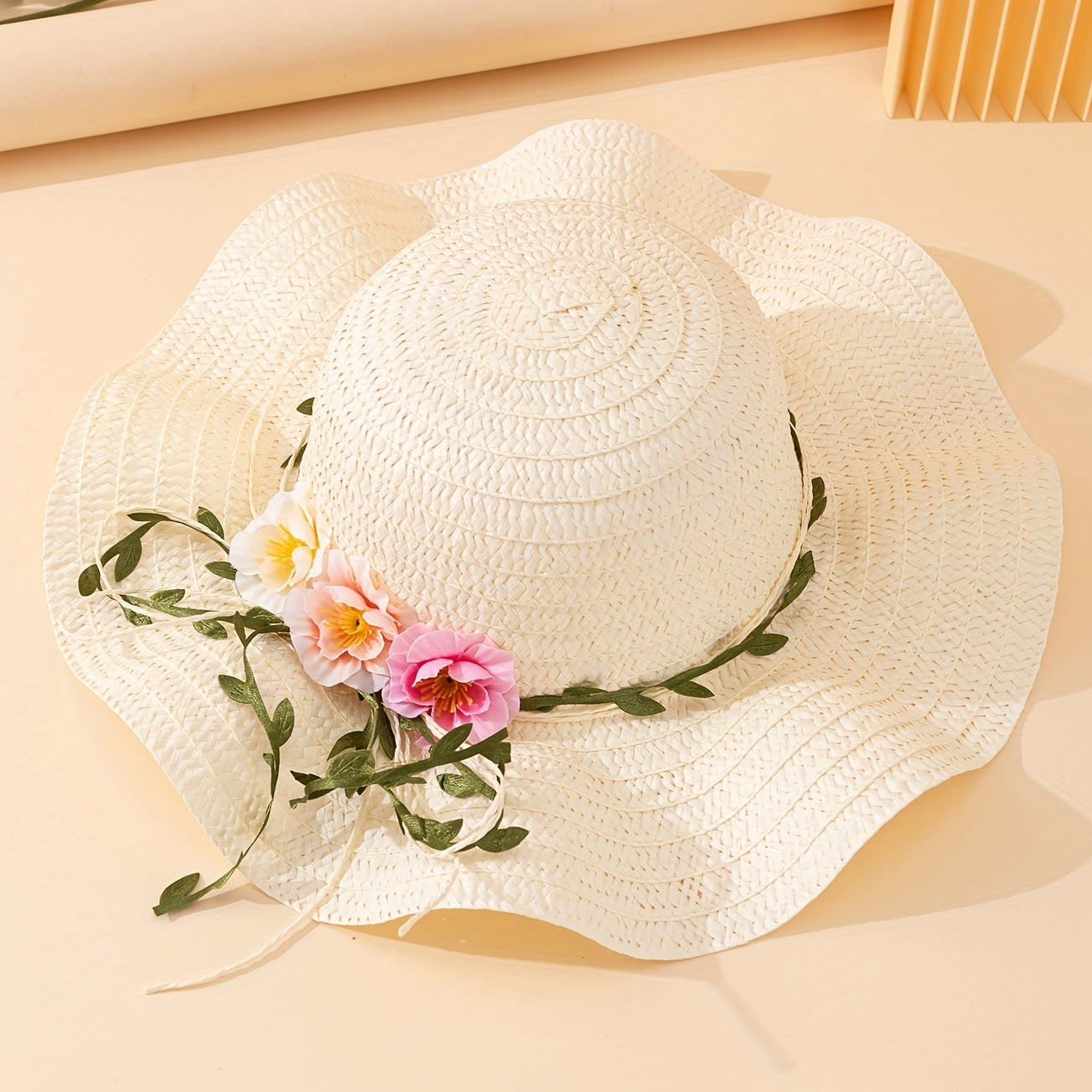 1 Women's fabric flower and leaf decorated wavy straw hat, sweet pastoral style suitable for s, Women's outdoor vacation, wedding season, summer gift, beach play
