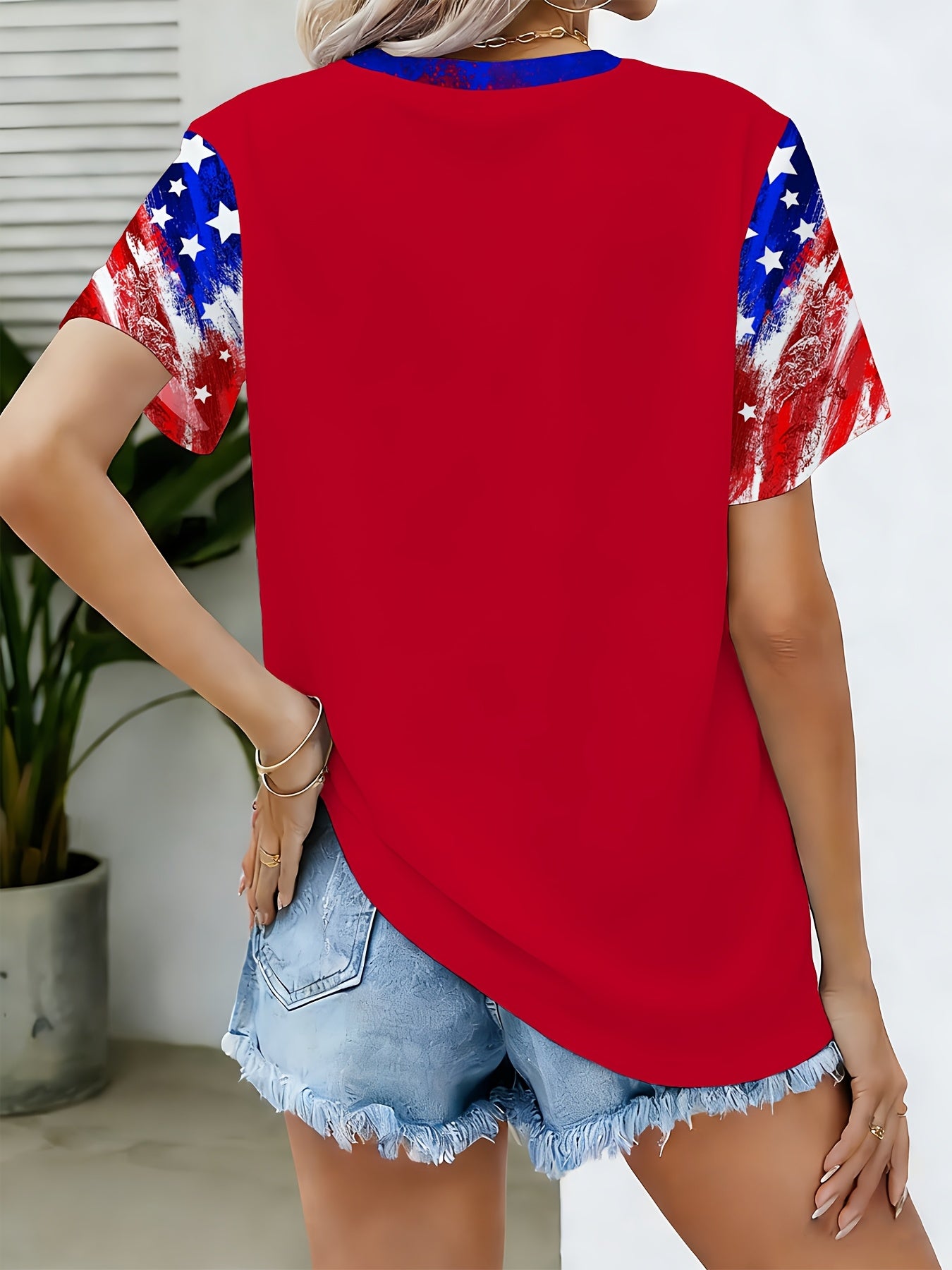 250 Years Anniversary Women's Trendy Full Print 250 Years Eagle V-neck T-shirt, 1776-2026 USA Flag Tee, for Semiquincentennial & Patriotic Gatherings T-shirt, Perfect for Daily Leisure Gifting & National Events Top